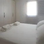 Stylish 2-bedroom Getaway, Luxurious & Conveniently Located To Experience The Pulse Of The Διαμέρισμα Μόντρεαλ