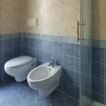 Stylish 2-bedroom Getaway, Luxurious & Conveniently Located To Experience The Pulse Of The * Montréal