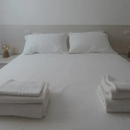 شقة Stylish 2-bedroom Getaway, Luxurious & Conveniently Located To Experience The Pulse Of The