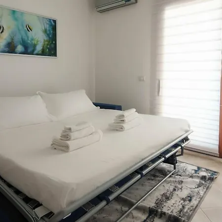 Stylish 2-bedroom Getaway, Luxurious & Conveniently Located To Experience The Pulse Of The شقة *