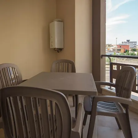 Stylish 2-bedroom Getaway, Luxurious & Conveniently Located To Experience The Pulse Of The Διαμέρισμα *